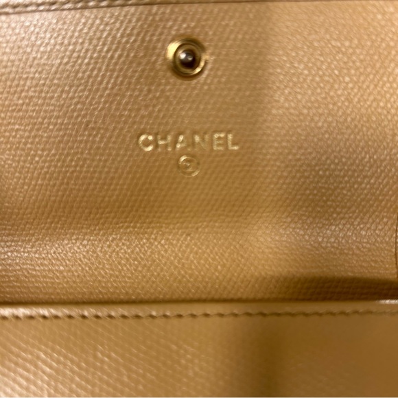 Chanel Beige Caviar Leather CC Logo Trifold Wallet - Picture 4 of 12